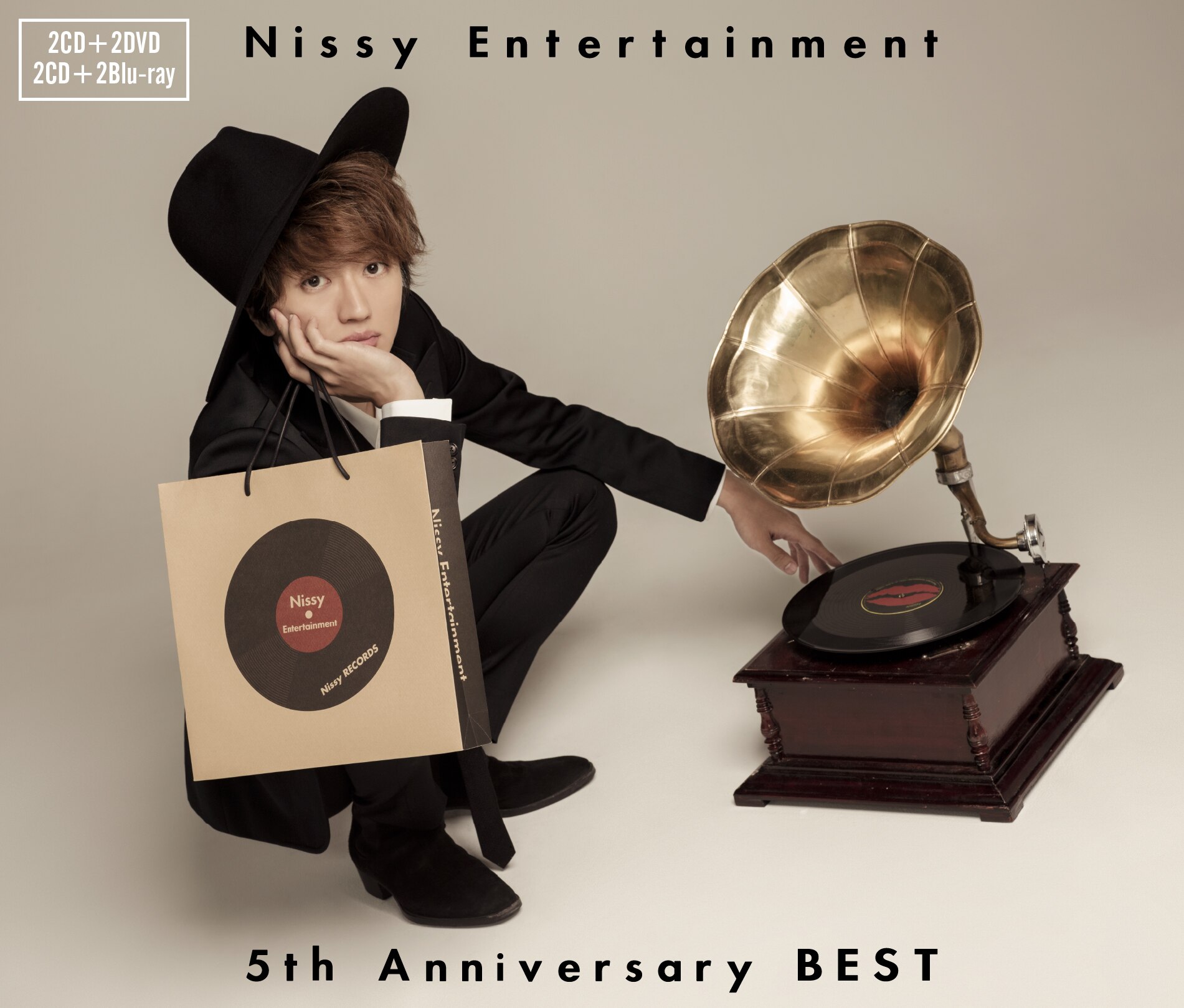 2月4日 Nissyの日 発売 Best Album Nissy Entertainment 5th Anniversary Best ジャケット写真 収録内容公開 ご予約 ご購入特典決定 News Nissy 西島隆弘 Official Website